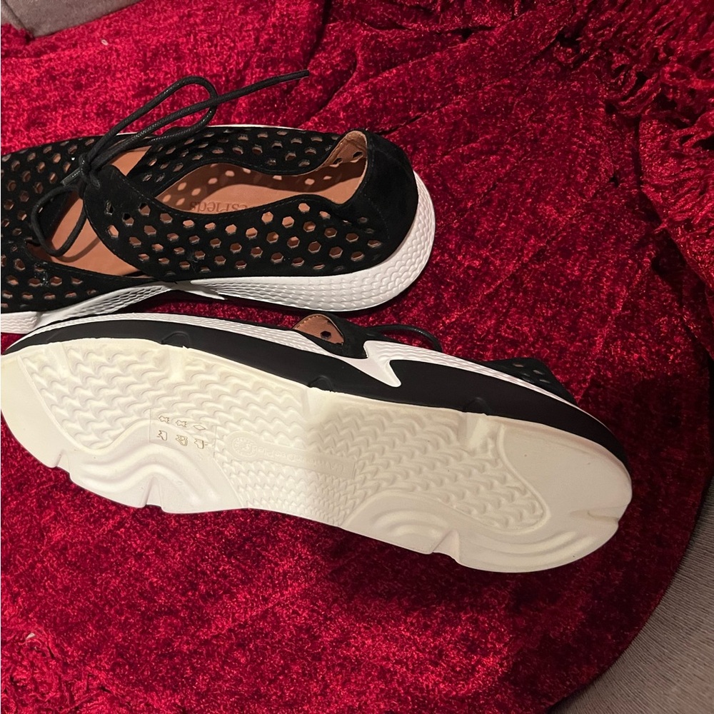 Women’s Shoes-L’amour Des Pieds